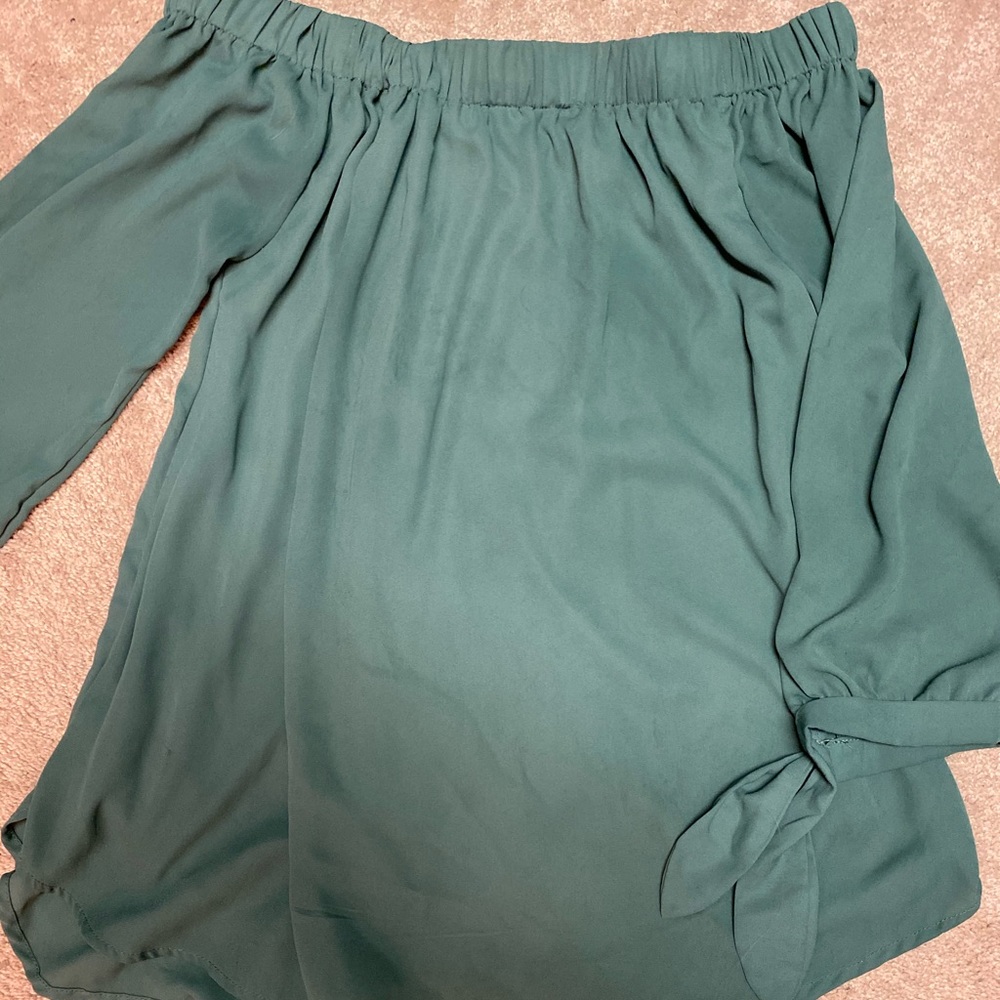 Size L. But fits like XL